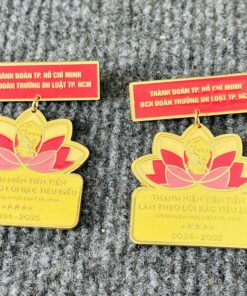 HUY HIỆU SẢN XUẤT THEO YÊU CẦU CAO CẤP 10 11 IMG 0896