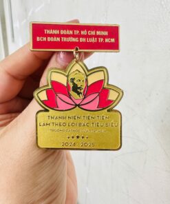 HUY HIỆU SẢN XUẤT THEO YÊU CẦU CAO CẤP 10 10 IMG 0900