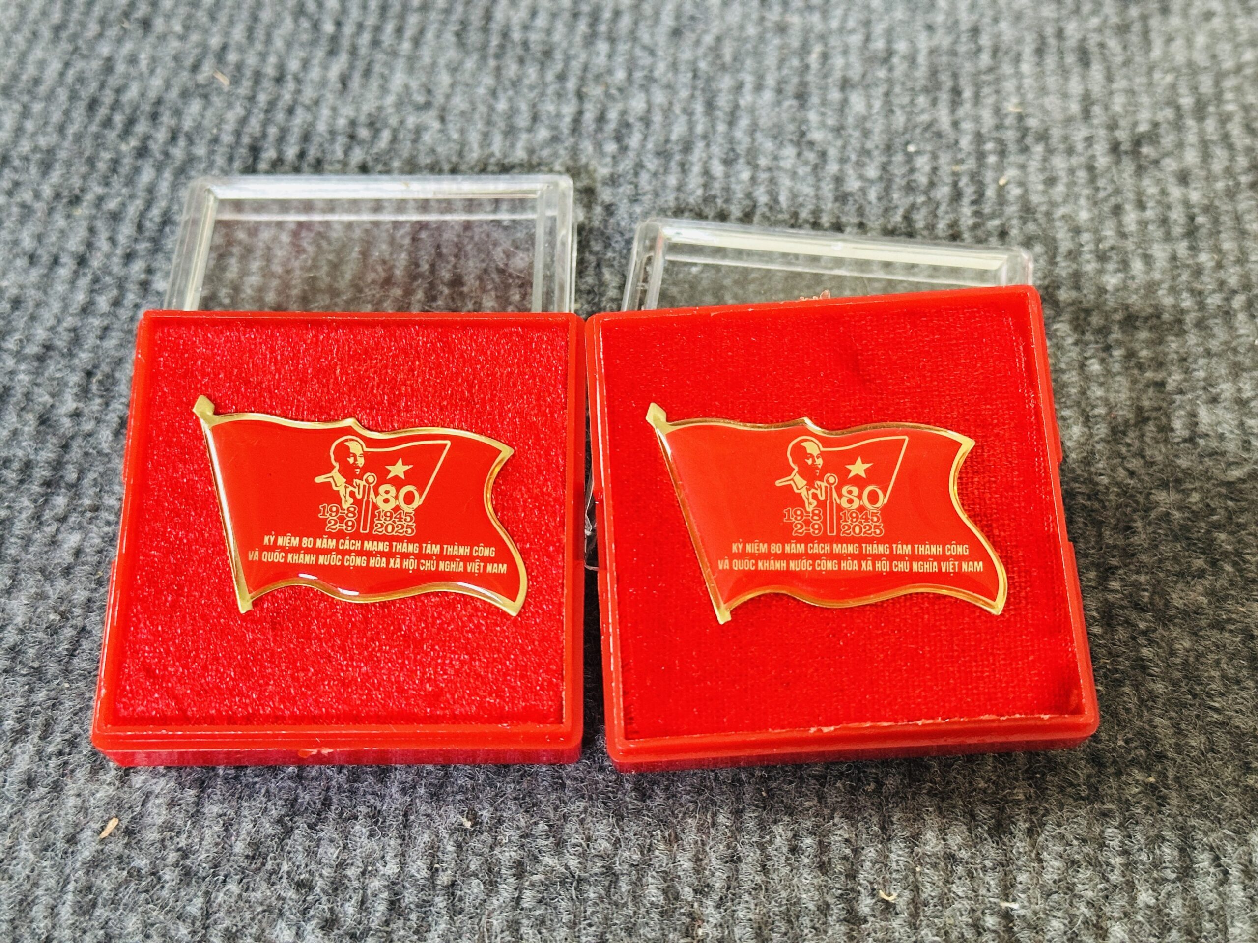 HUY HIỆU SẢN XUẤT THEO YÊU CẦU CAO CẤP 12 9 IMG 2864 scaled