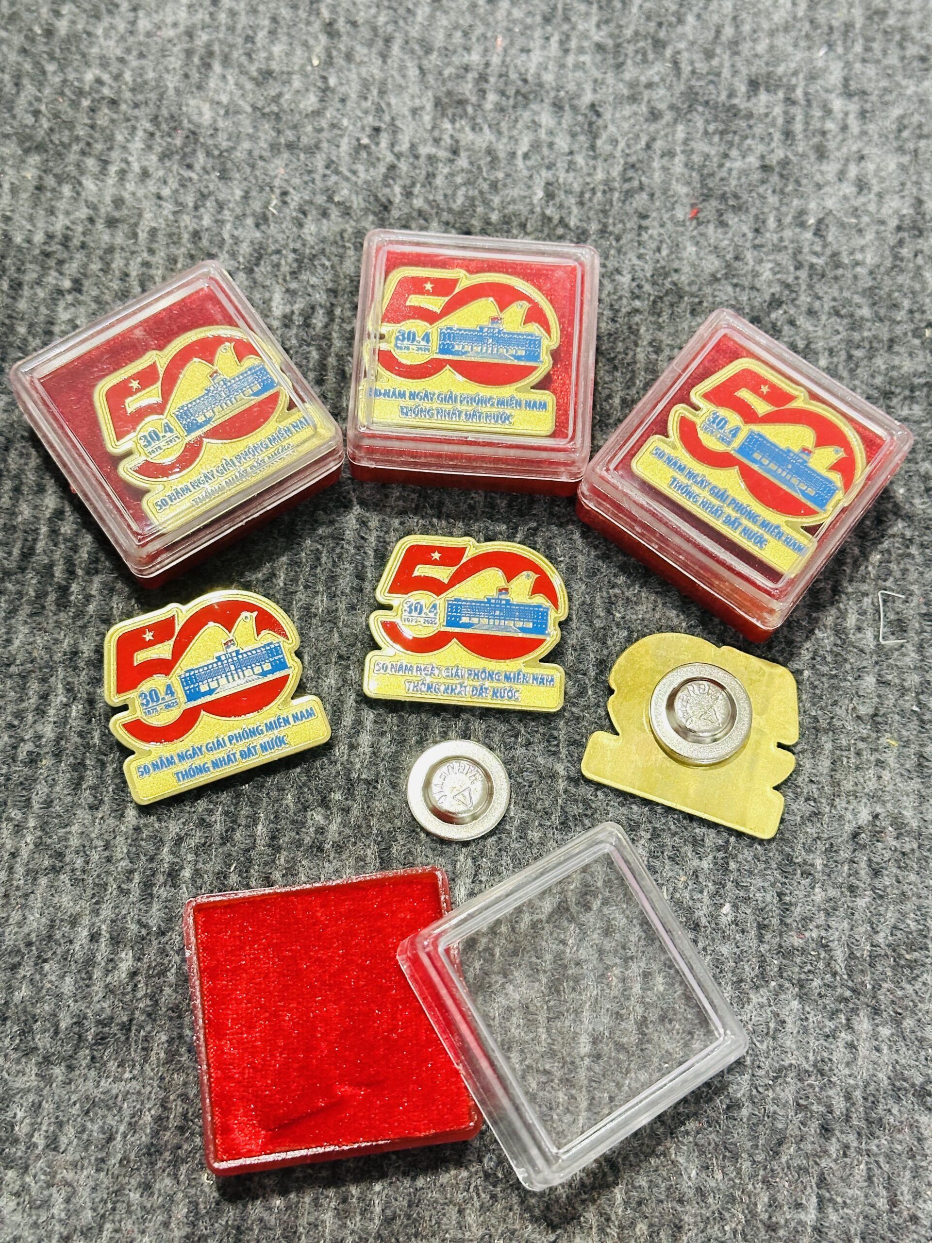 HUY HIỆU SẢN XUẤT THEO YÊU CẦU CAO CẤP 09 6 IMG 9912 scaled