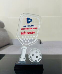 CÚP THỂ THAO 11 10 z6830227719820 9c36be6f27a06202e156912d6db64b9a