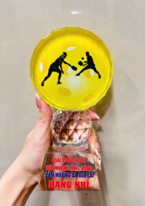 CÚP THỂ THAO 09 12 z6830227758971 79f99ca75a2ce2baa5b3342cc6fb27bd