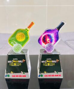 CÚP THỂ THAO 08 10 z6830227761948 4c1bb82e336834c49968b0de7c5f197a