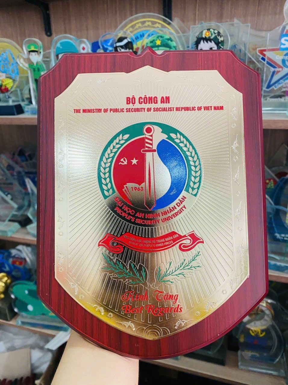 KỶ NIỆM CHƯƠNG ĂN MÒN CAO CẤP 03 2 z6871370135328 ade67459896dbff80044c1505f284da0