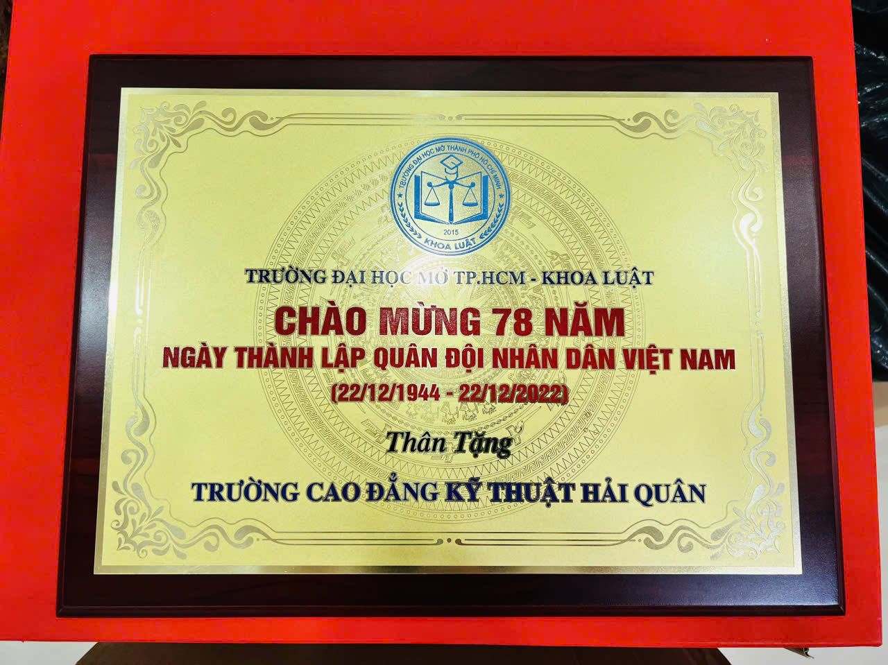 KỶ NIỆM CHƯƠNG ĂN MÒN CAO CẤP 04 2 z6871370215334 6e10f97716b800cc924fd878680127ab
