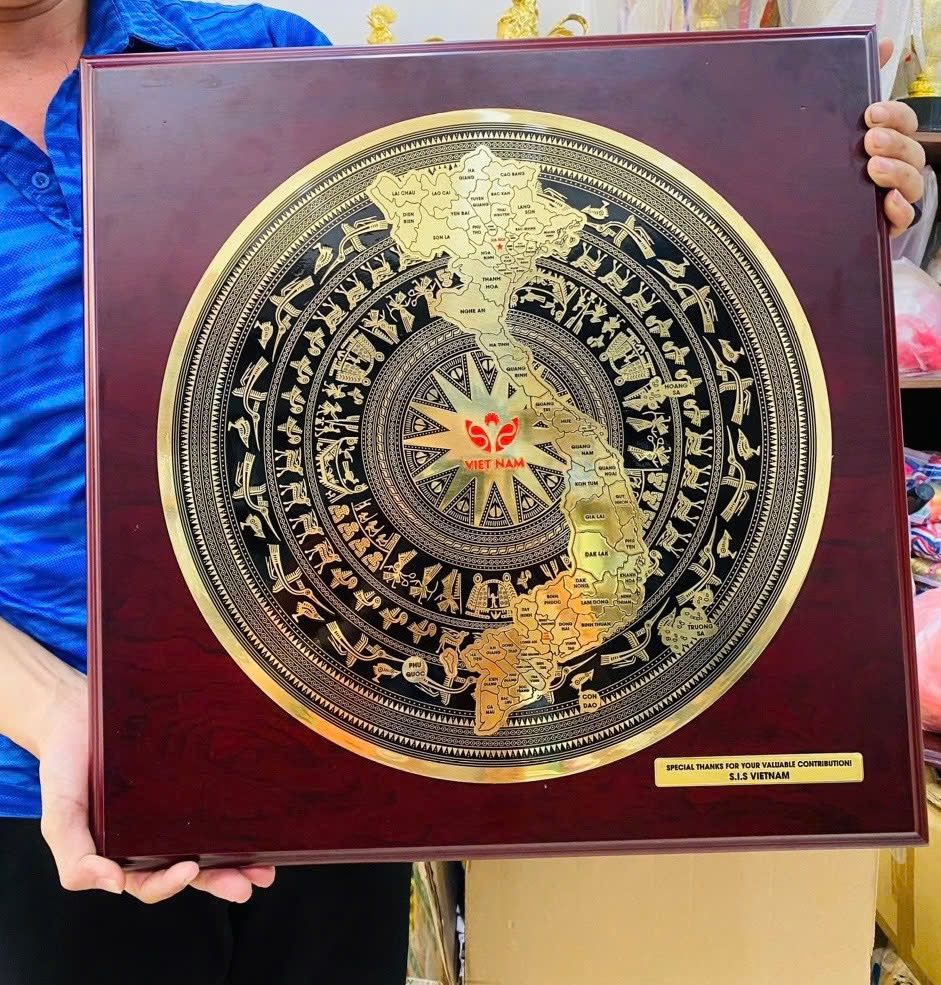 KỶ NIỆM CHƯƠNG ĂN MÒN CAO CẤP 05 1 z6871384678525 e05ca588b05f23be6fe9cd241ab3befd