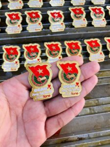 HUY HIỆU SẢN XUẤT THEO YÊU CẦU CAO CẤP 04 14 z6871546346284 1d1c1d3bfaa213c3fd7b5cabdddbea9b