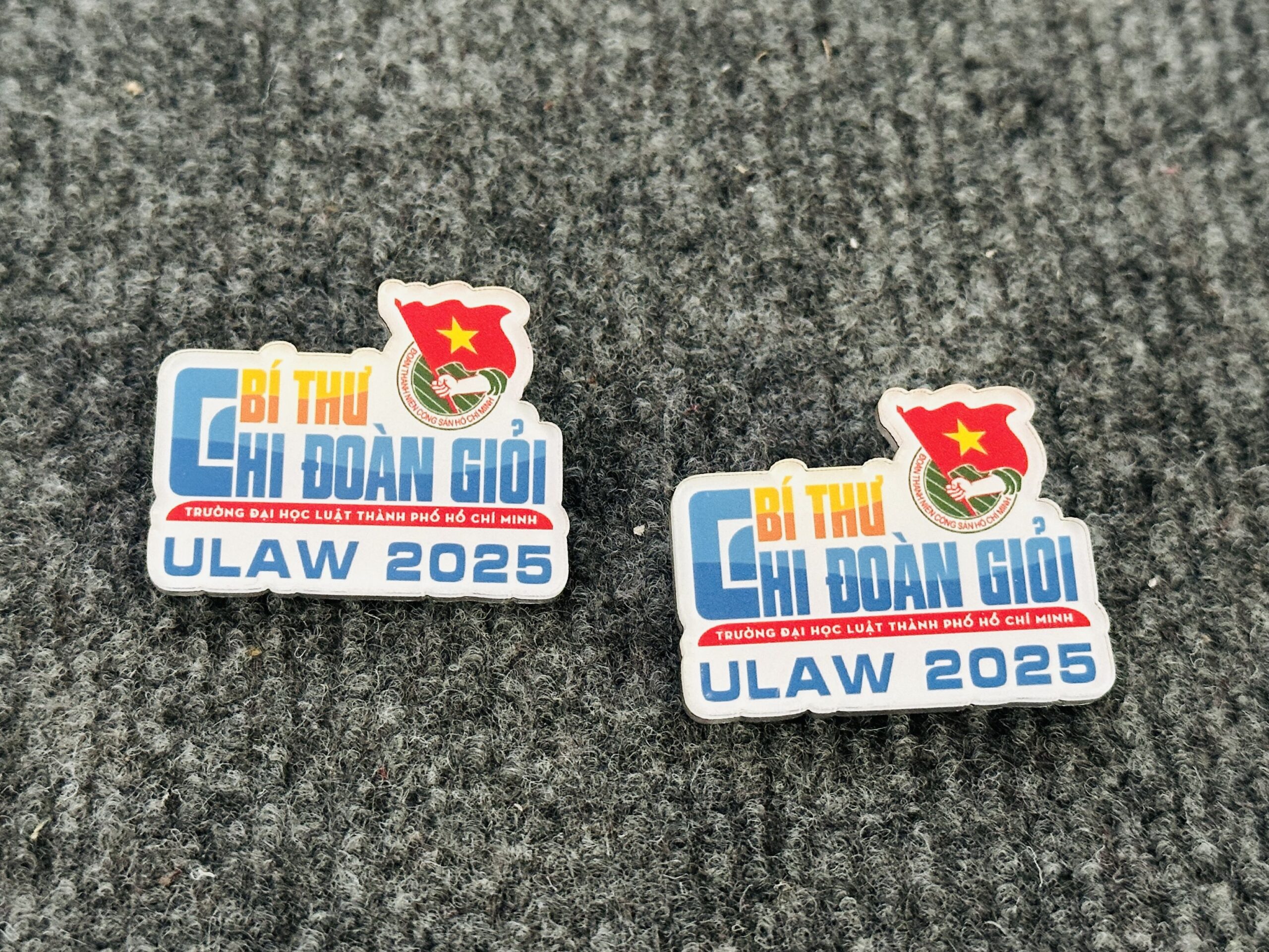 HUY HIỆU SẢN XUẤT THEO YÊU CẦU 03 6 z6871546395852 56a0a57e1966f96fee0b10a235a1bec7 scaled