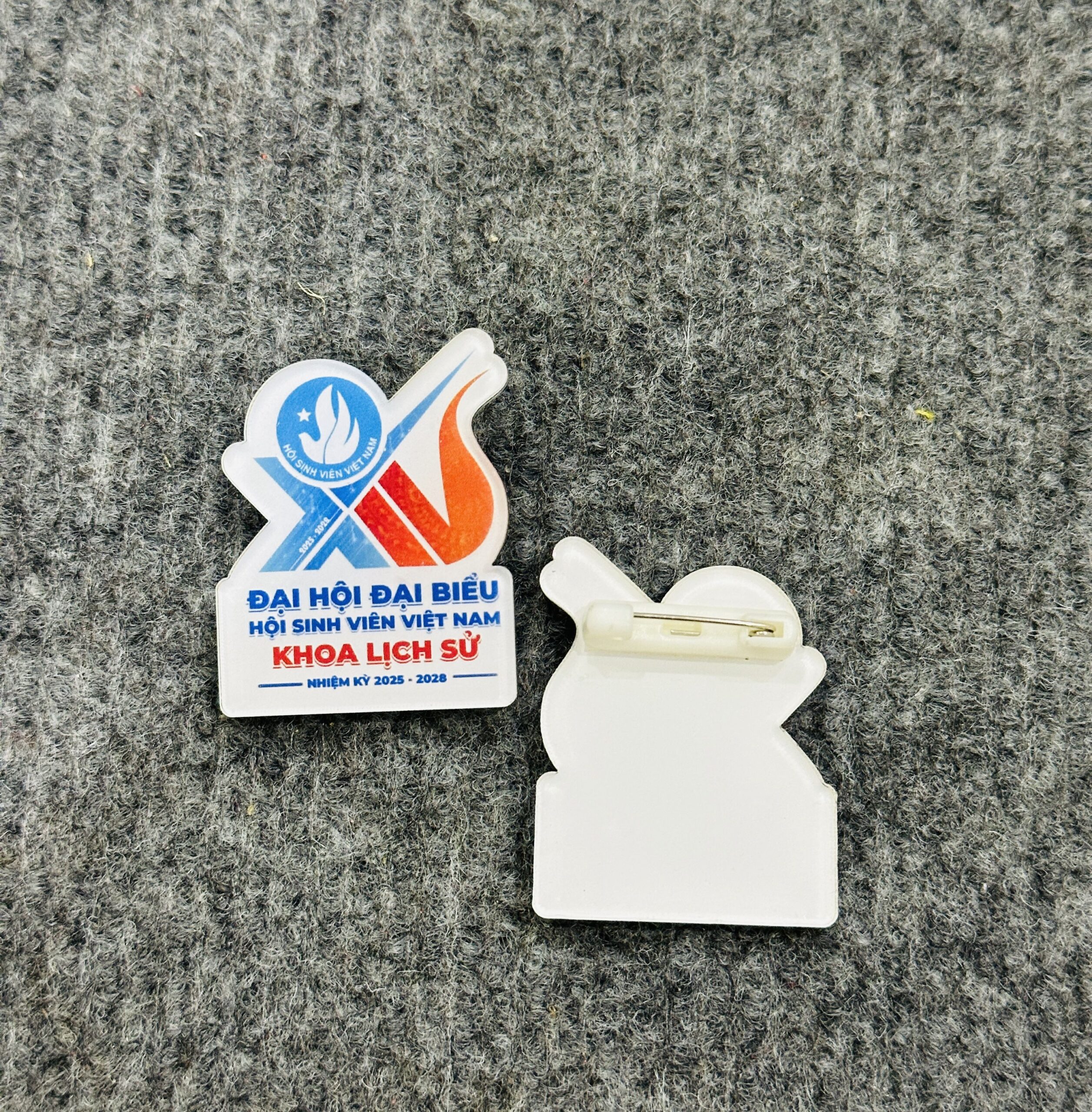 HUY HIỆU SẢN XUẤT THEO YÊU CẦU 03 3 z6871546448415 b8ee7db1c3f8548533040cf1ee9f1b91 scaled