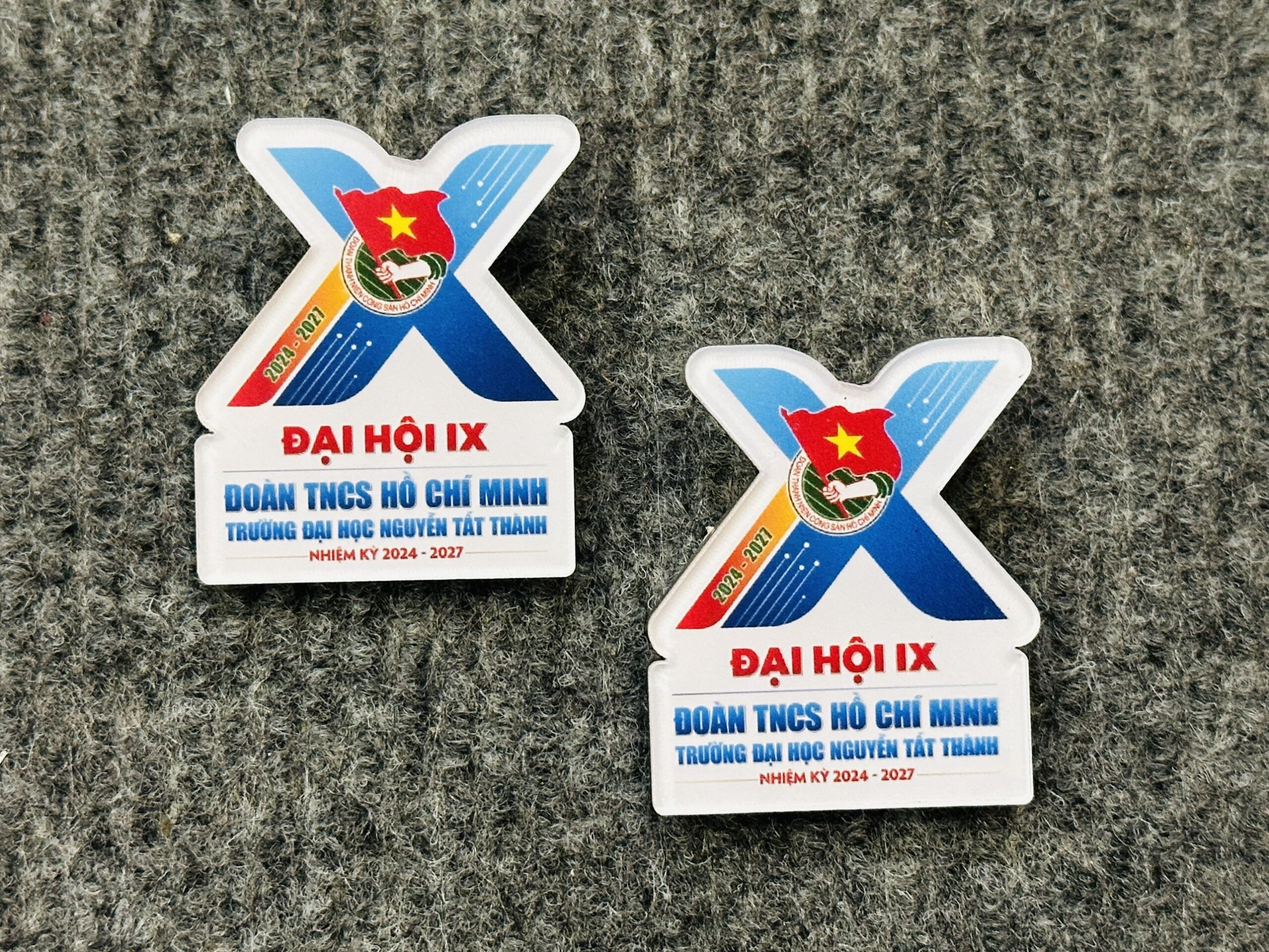 HUY HIỆU SẢN XUẤT THEO YÊU CẦU 02 5 z6871561222825 c7b3c50724883d0d5c8678135d8b743c scaled