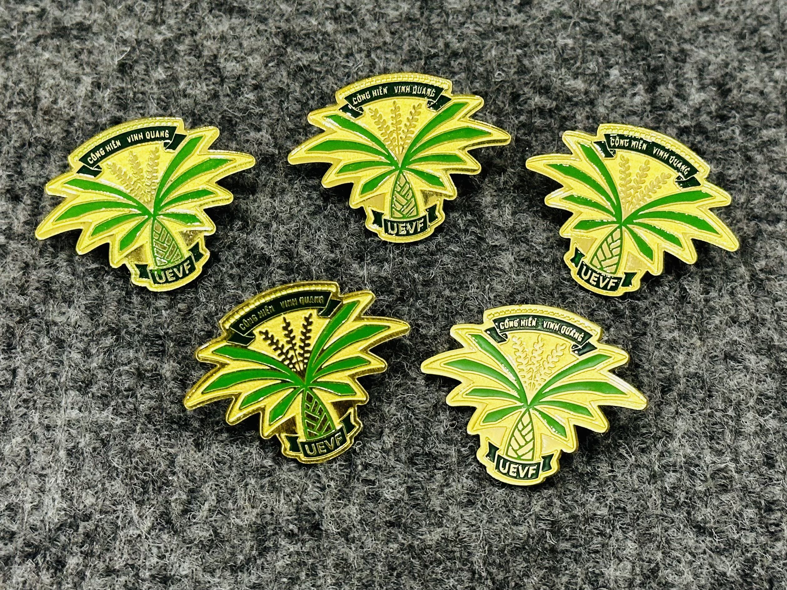 HUY HIỆU SẢN XUẤT THEO YÊU CẦU CAO CẤP 07 8 z6871561476101 4af09d92f453faf791af20b756162177