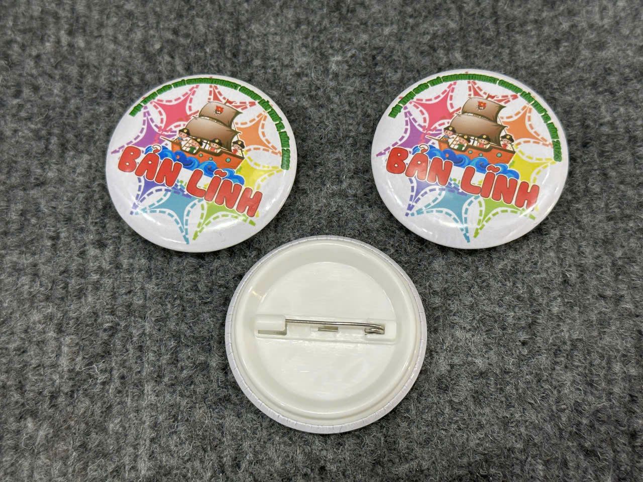 HUY HIỆU SẢN XUẤT THEO YÊU CẦU 05 4 z6871571531234 a67a793bc5d1534517b386340cdb3695