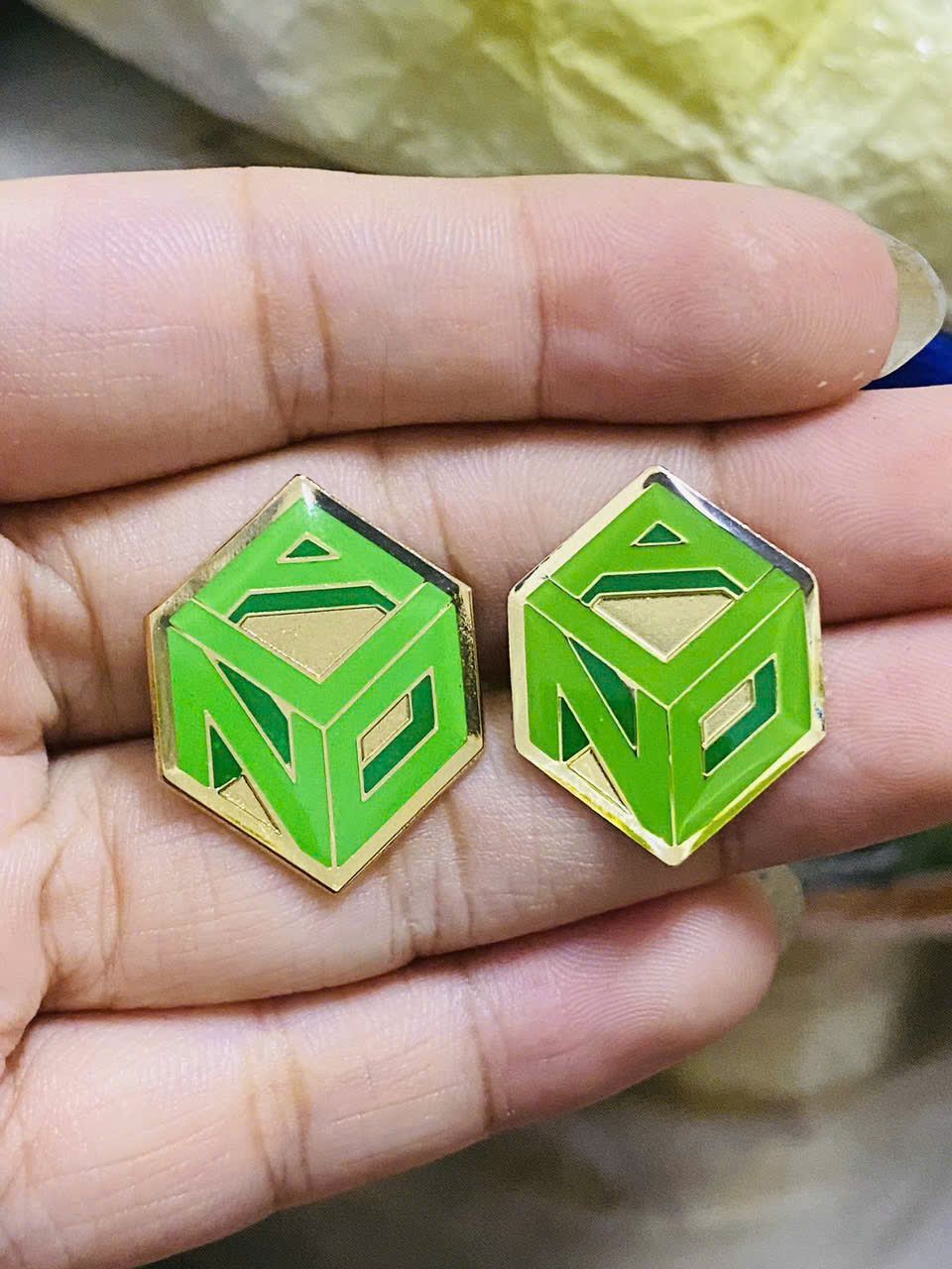 HUY HIỆU SẢN XUẤT THEO YÊU CẦU CAO CẤP 06 5 z6871571701325 a5ed5799ea60a494fc5b493cc31f1590