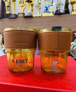 LY SỨ 02 9 z6871585740975 e284267a380f4e4a263c477329702d24