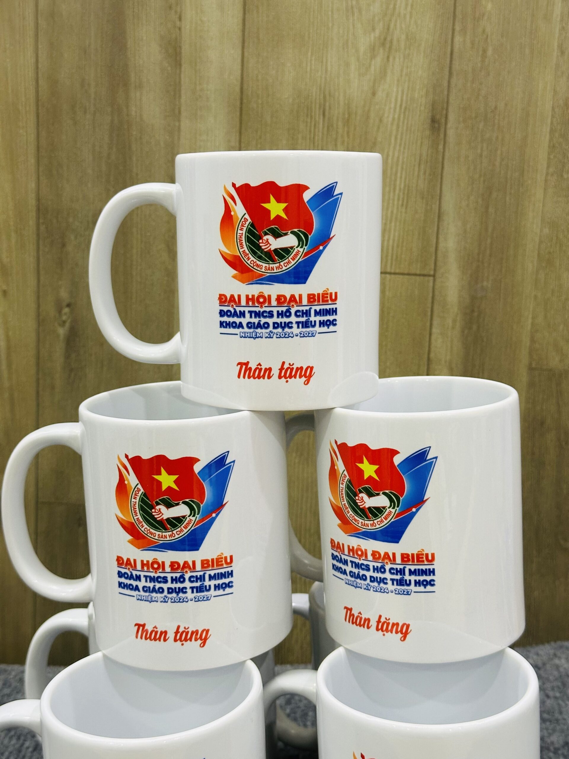 LY SỨ 01 5 z6871588000789 965763cd99f3ac1c7d97cc5f464d7f08 scaled