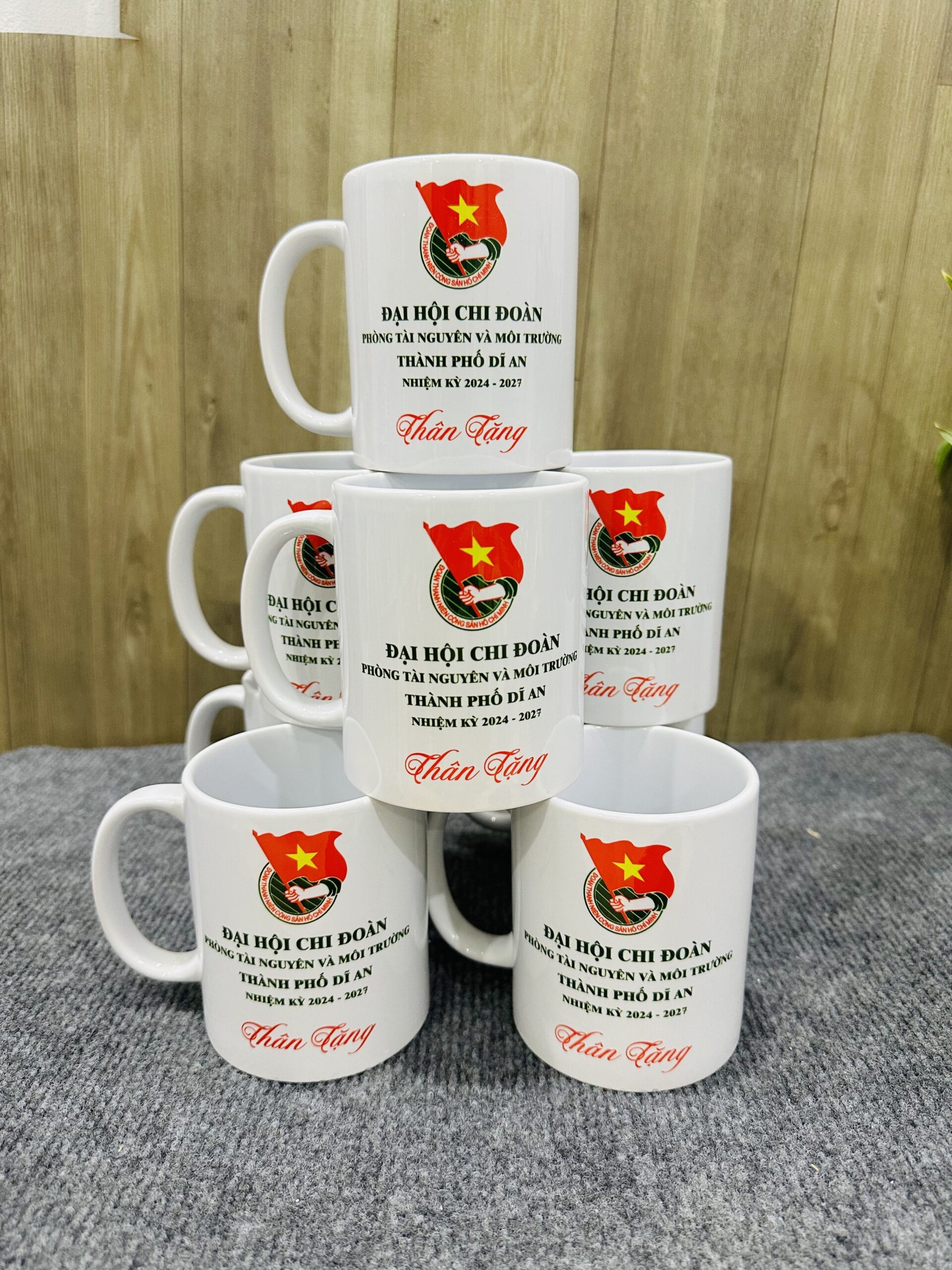 LY SỨ 11 4 z6871588431244 81192012ab692561bf24290260d72a97 scaled