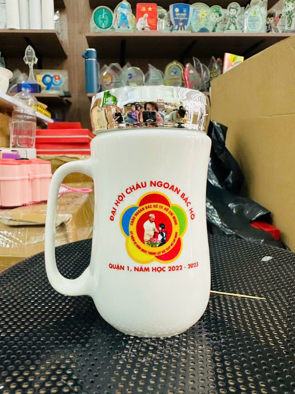 LY SỨ 07 4 z6871589527752 08e3b7749ff82e6307848a36022126a6