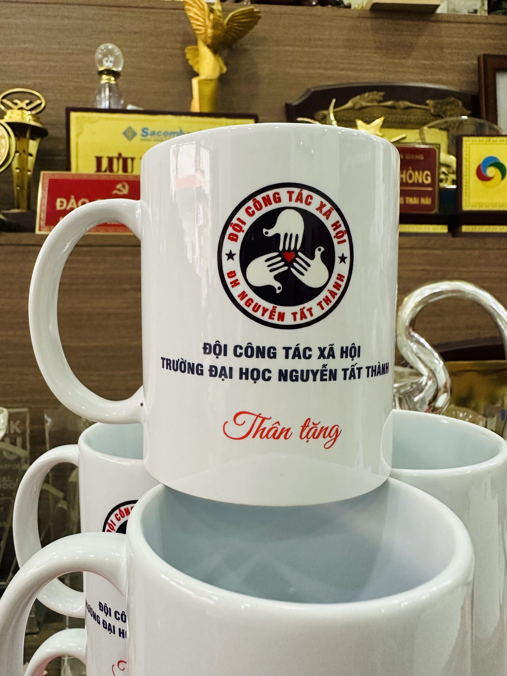 LY SỨ 06 3 z6871589841813 3a0131acfb91012a1e165523c8986cc5 scaled