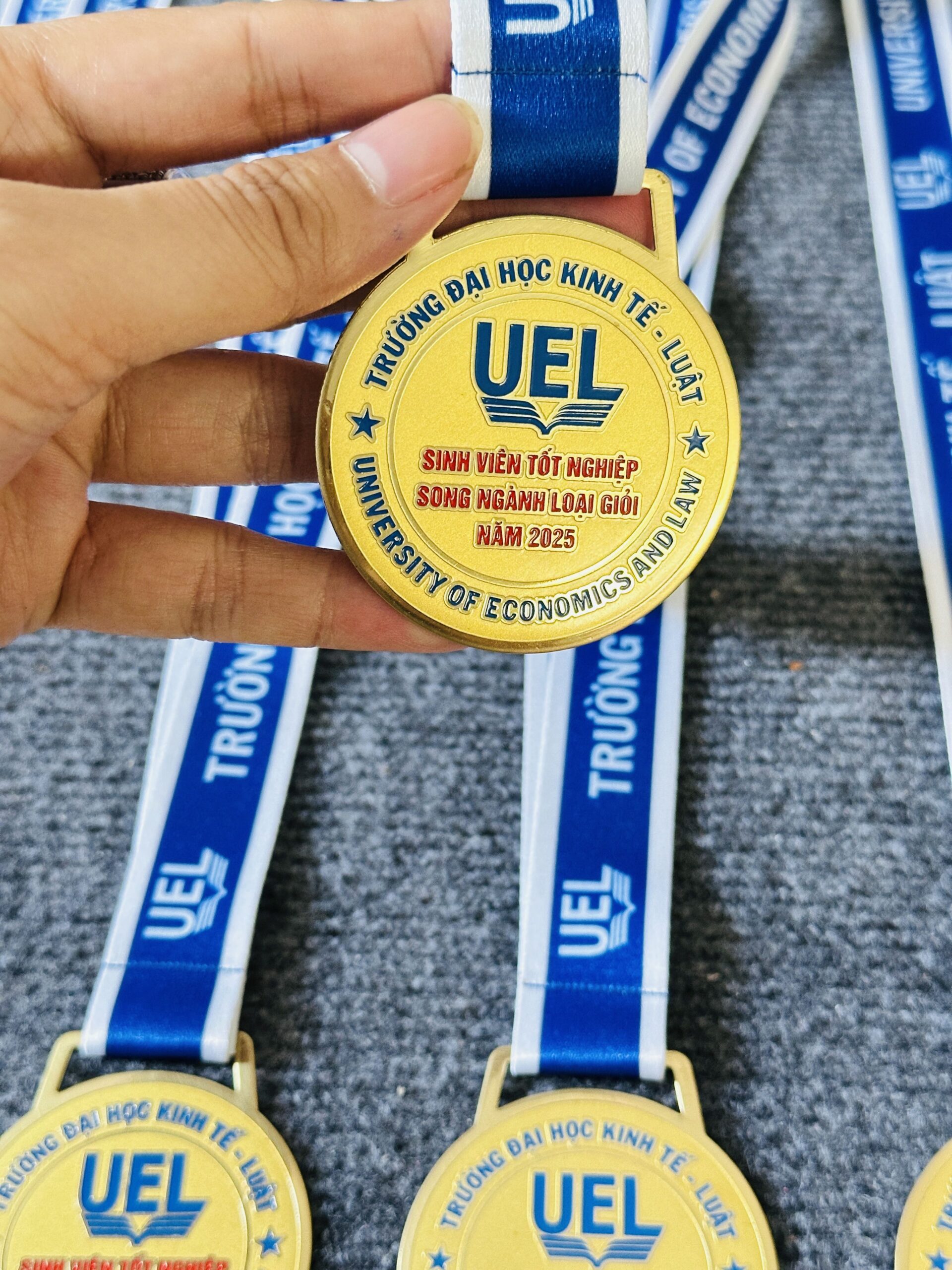 HUY CHƯƠNG ĂN MÒN 03 5 z6871606738161 9ca0cb3613e8966f4e4f80bb72484a74 scaled