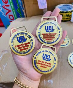 HUY CHƯƠNG ĂN MÒN 01 8 z6871606797723 5c7d2bf86db327299d56dbf06c7be596