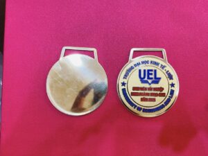 HUY CHƯƠNG ĂN MÒN 01 10 z6871606803092 e470dff35d1f626e220b69410386a865