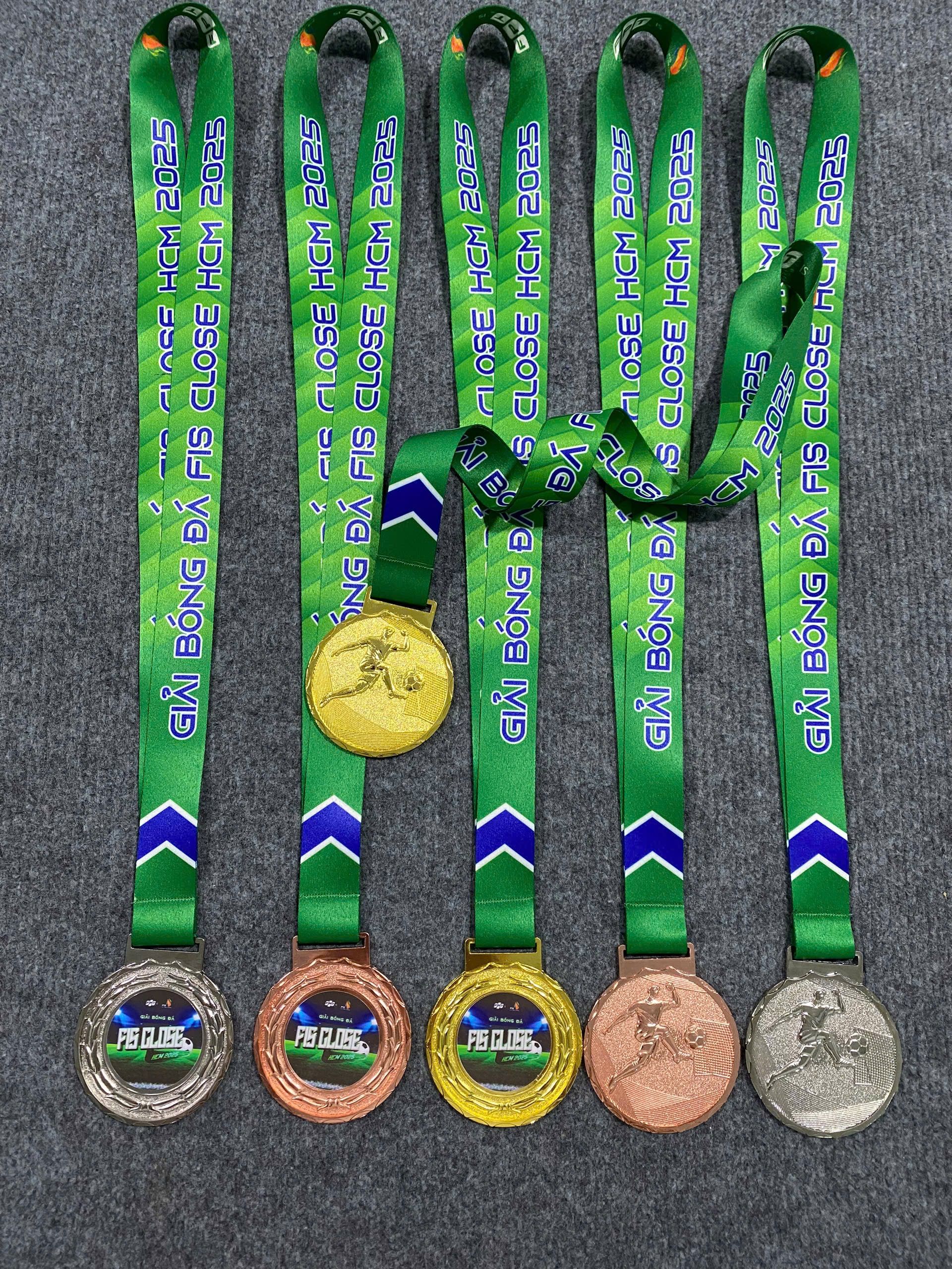 HUY CHƯƠNG THỂ THAO 13 4 z6871641674127 a13af0aae9f1d8b6050b7dcdafe66b28