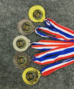 HUY CHƯƠNG THỂ THAO 09 8 z6871641770195 f7c8b4773d57396271e9f298f4f7fae5