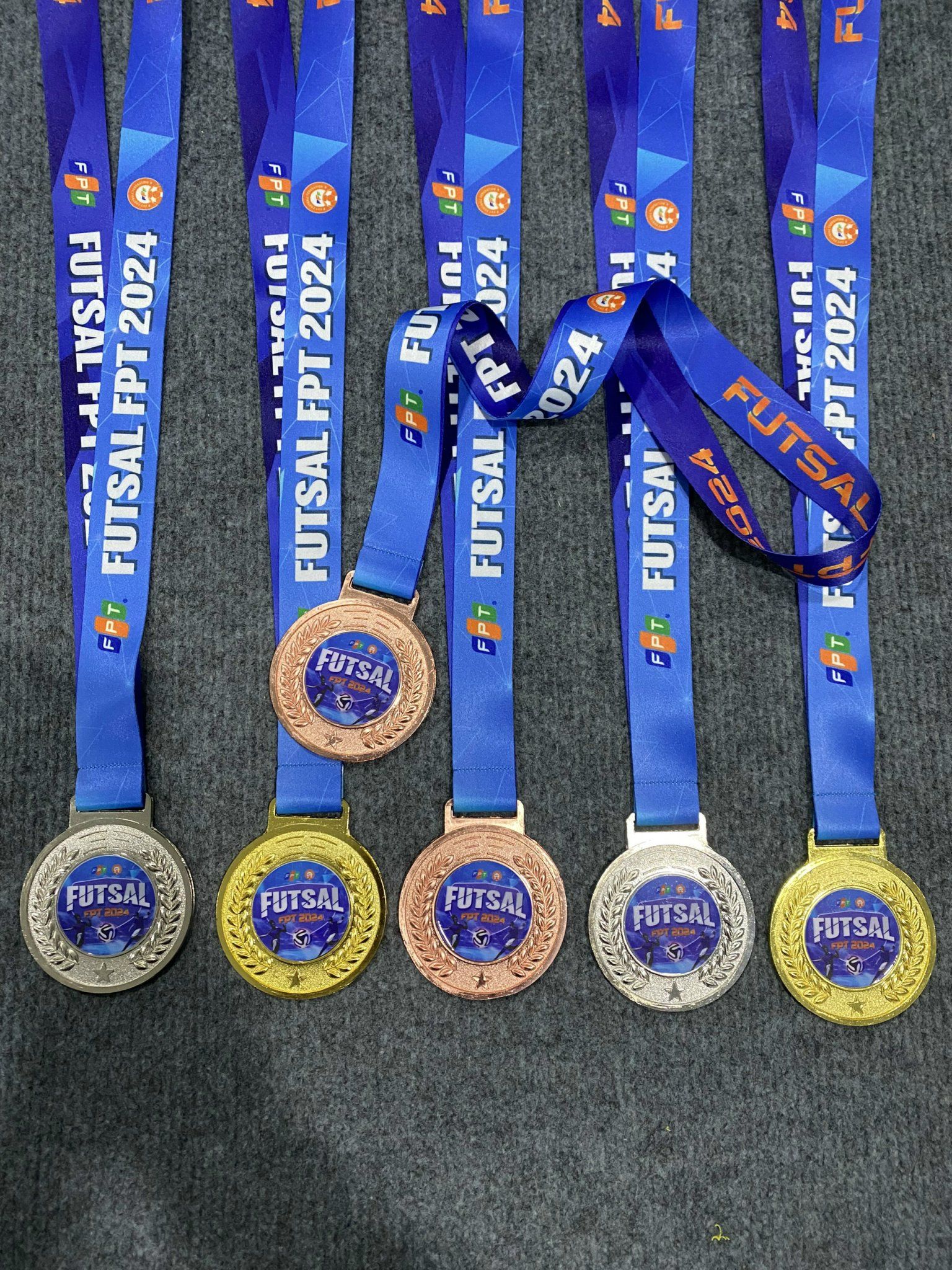 HUY CHƯƠNG THỂ THAO 10 5 z6871641806252 7d156bf74211916cbab3669737dd6932