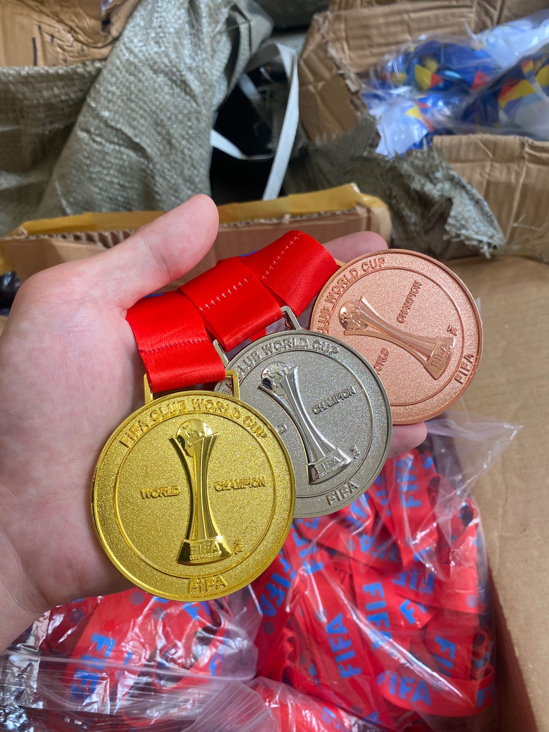 HUY CHƯƠNG THỂ THAO 08 2 z6871641884141 990857fbe087511b71587c9a9cfc6e6e