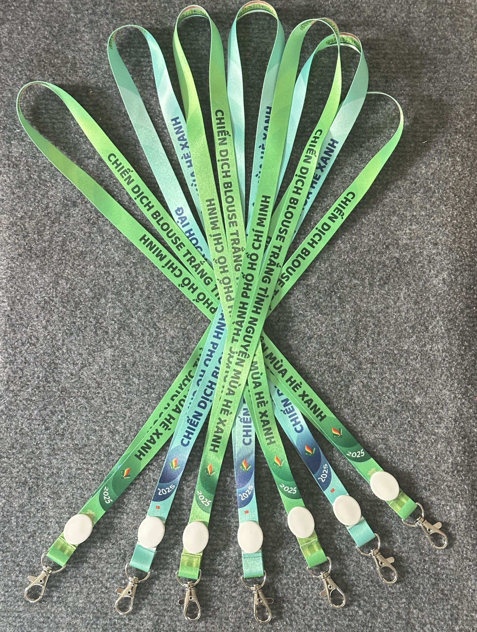 DÂY ĐEO THẺ - THIẾT KẾ THEO YÊU CẦU 05 4 z6871704429733 d054e829fe2cab05fe9676e79e43eade scaled