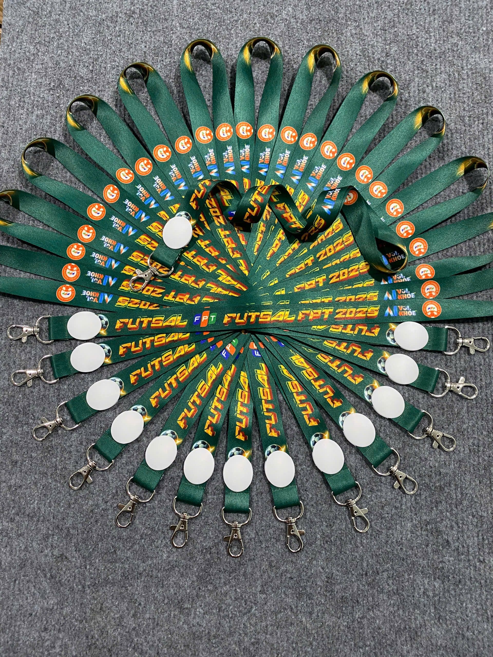 DÂY ĐEO THẺ - THIẾT KẾ THEO YÊU CẦU 06 1 z6871704475774 4cb778f31373e49a708a6cb2edb7e447