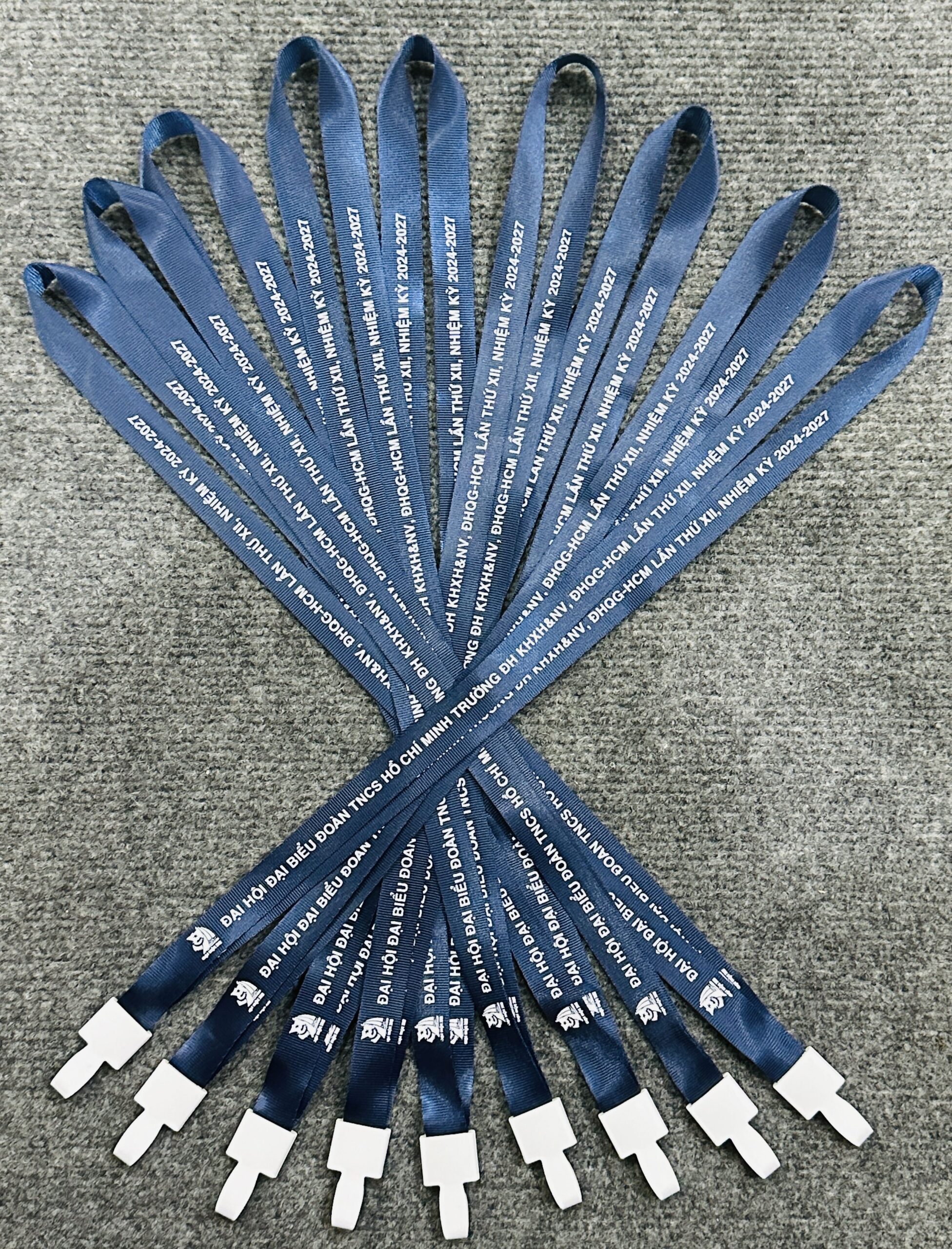 DÂY ĐEO THẺ - THIẾT KẾ THEO YÊU CẦU 02 2 z6871707756002 f1f1b116d101e344edb54d3093d1f4f2 scaled