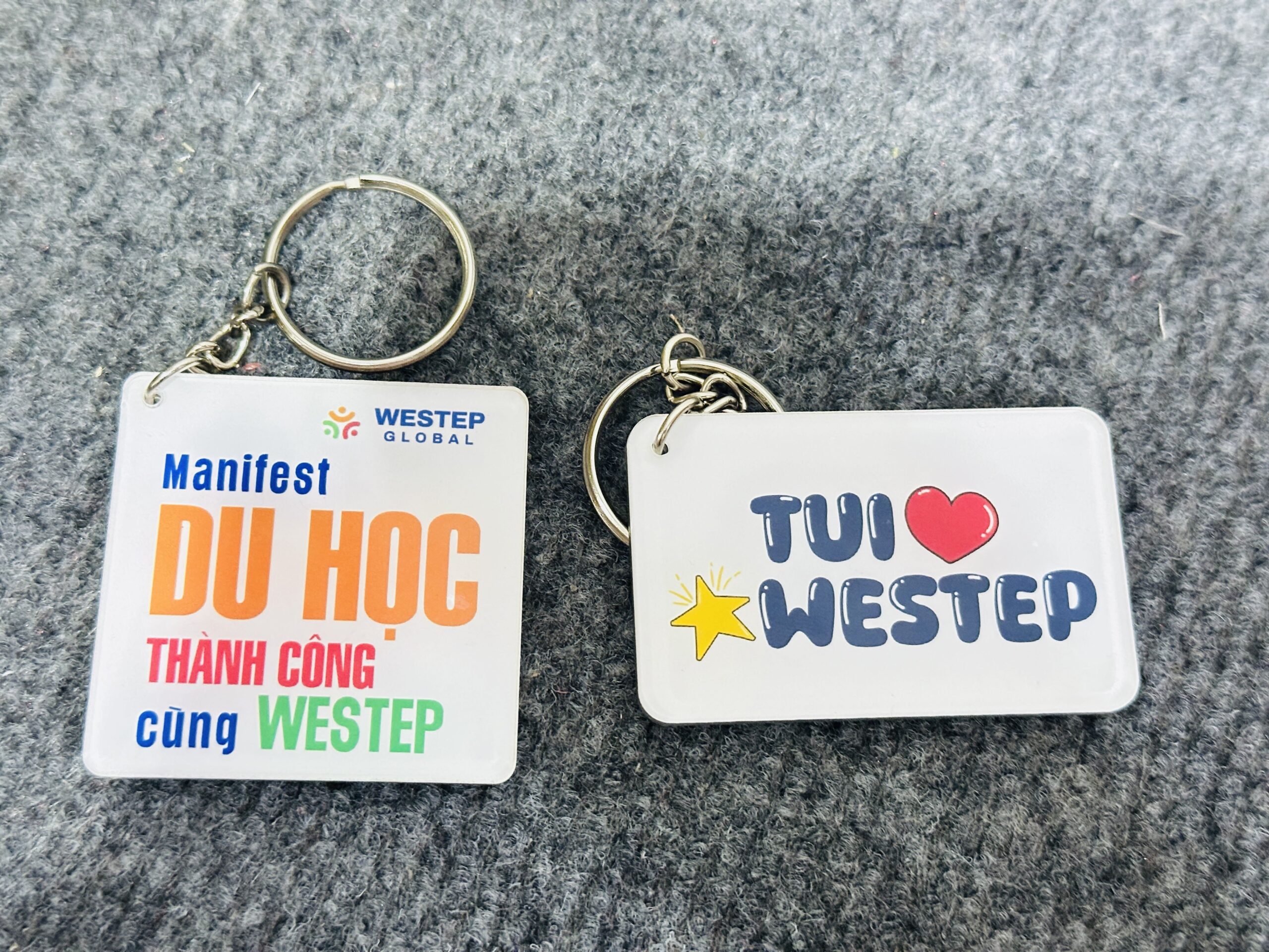 MÓC KHOÁ SẢN XUẤT THEO YÊU CẦU 18 5 z6871741686389 64b9200dc3e667d951d7887f06d32dc8 scaled