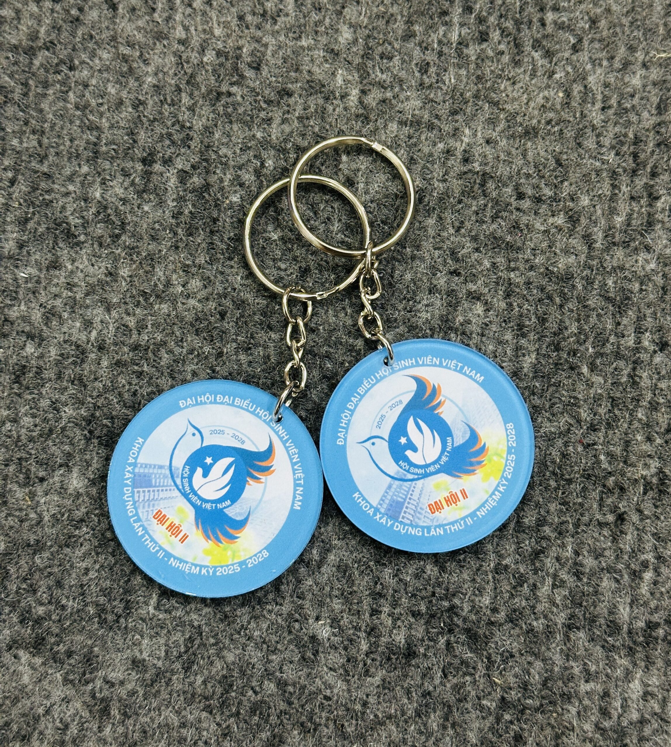 MÓC KHOÁ SẢN XUẤT THEO YÊU CẦU 14 3 z6871741802907 26c3006153e8159d9b5974df29dabe64 scaled