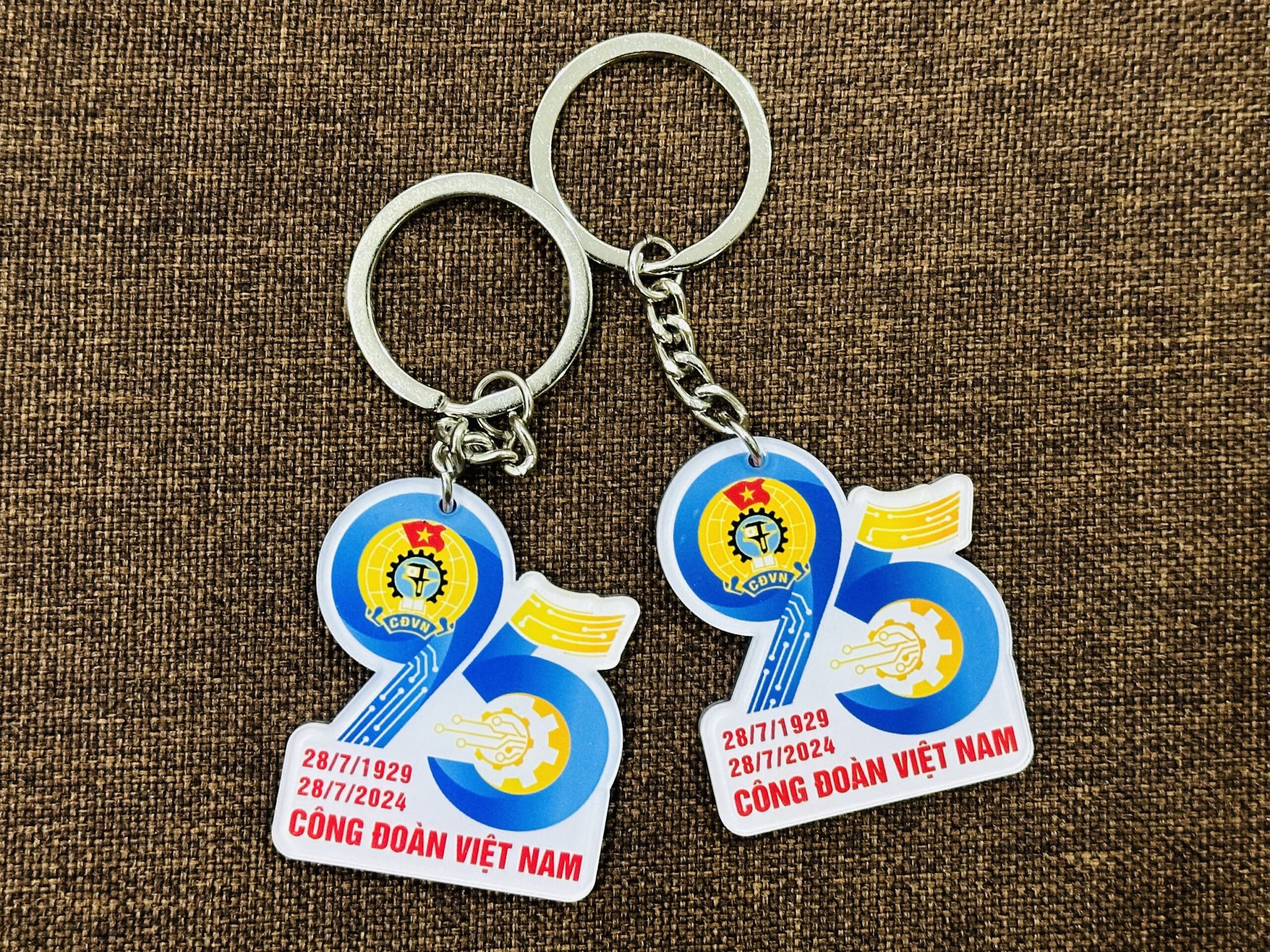 MÓC KHOÁ SẢN XUẤT THEO YÊU CẦU 08 2 z6871741965365 ec65e209e1a743025f569070d121d4ea scaled