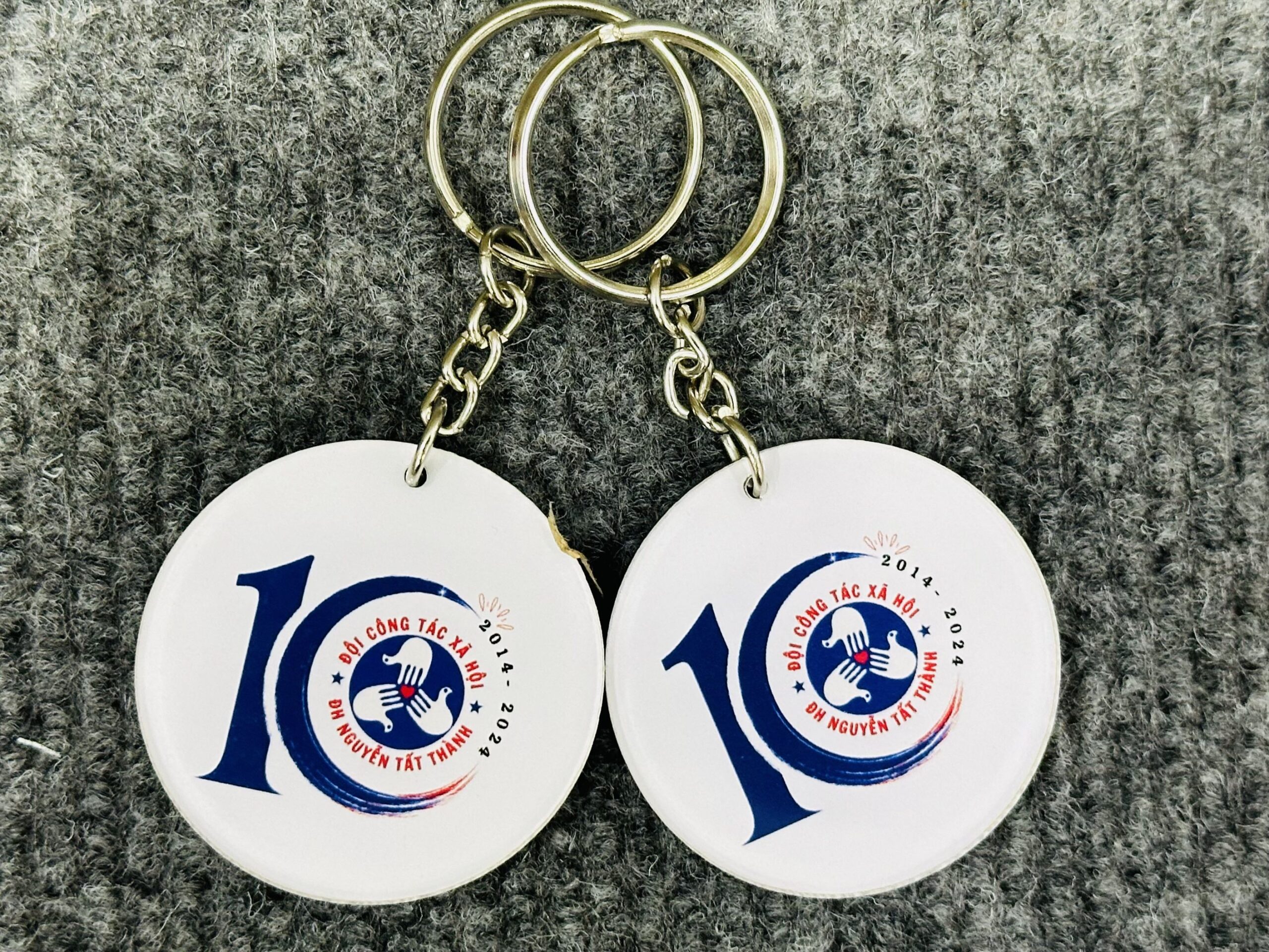 MÓC KHOÁ SẢN XUẤT THEO YÊU CẦU 05 1 z6871745548192 1bdf3fc8acee43333dec7b719a872b0b scaled