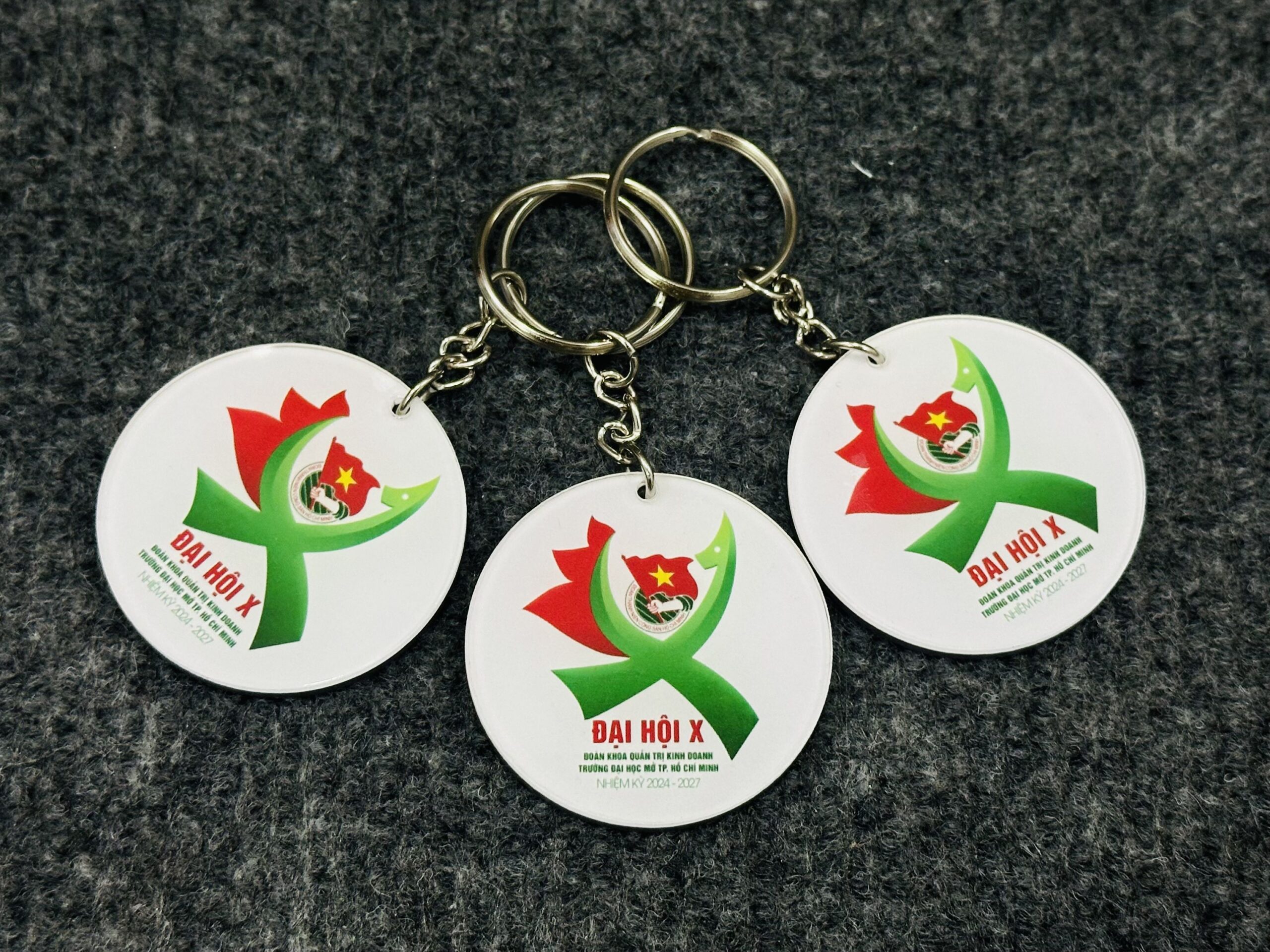 MÓC KHOÁ SẢN XUẤT THEO YÊU CẦU 04 1 z6871745565827 d3266aeba96bfd7f1d56d87ae7ba16dc scaled