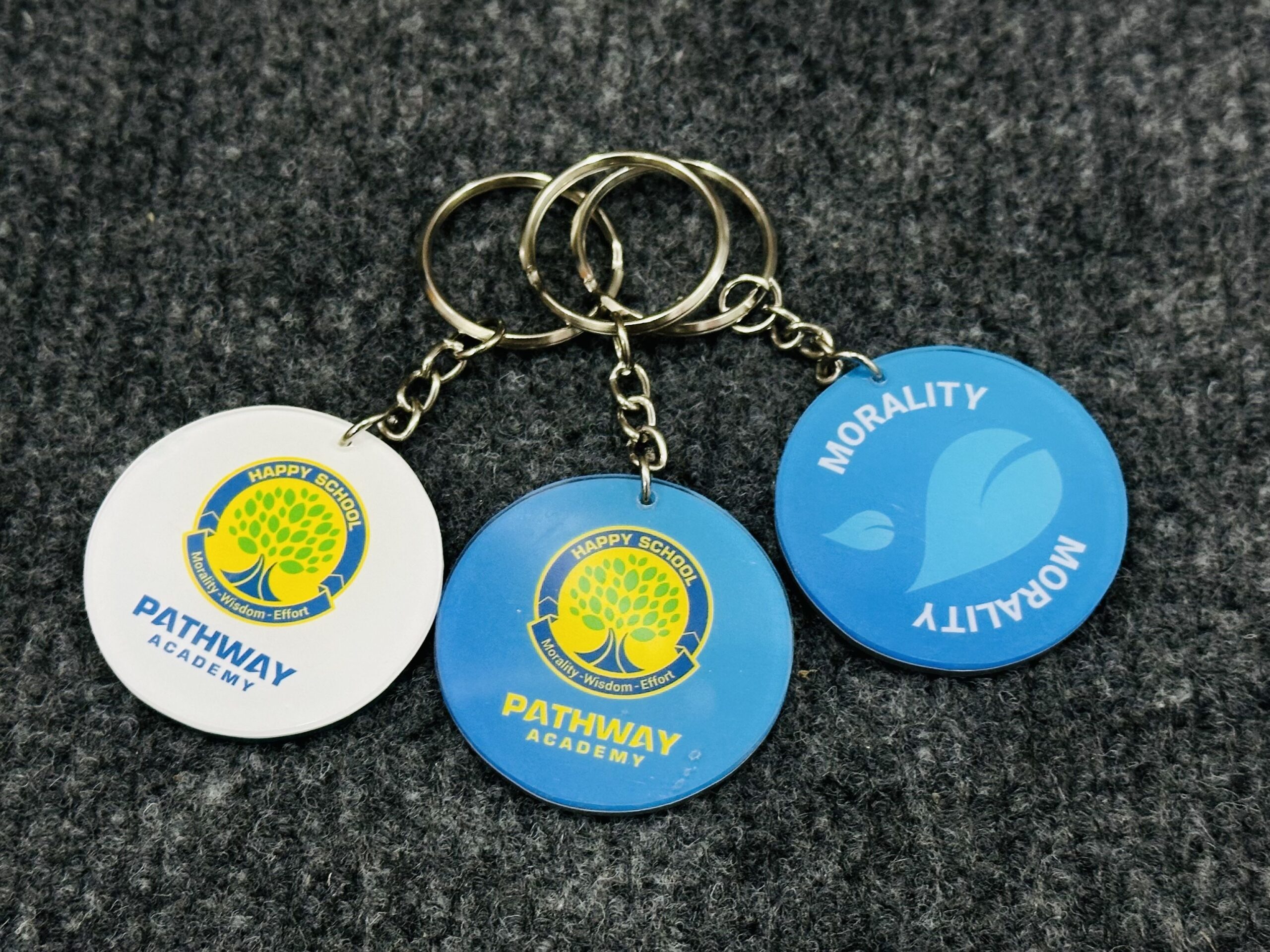 MÓC KHOÁ SẢN XUẤT THEO YÊU CẦU 03 2 z6871745598132 5a4076ee46fa785431e7c47f3b06f775 scaled