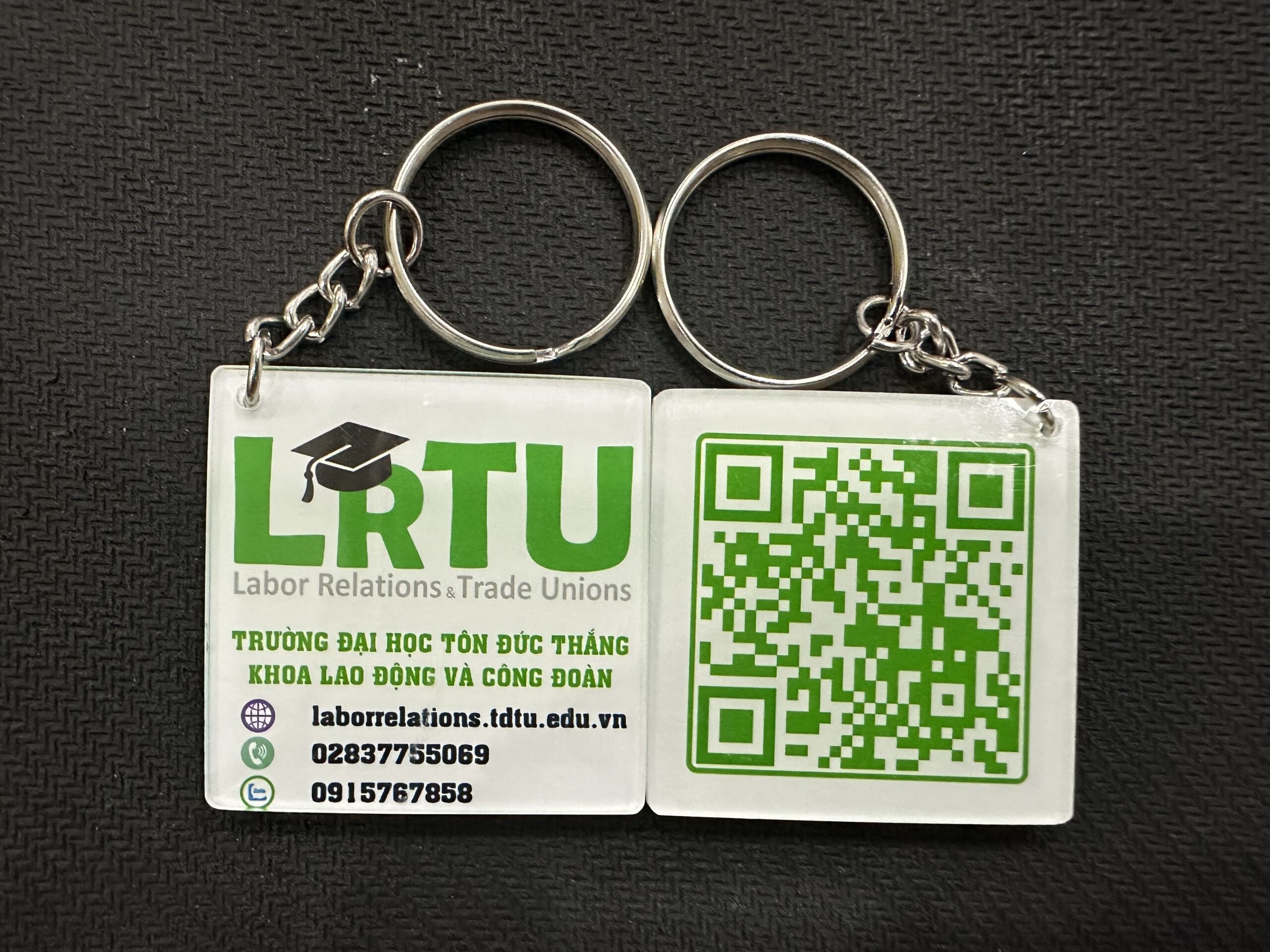 MÓC KHOÁ SẢN XUẤT THEO YÊU CẦU 01 2 z6871745651884 180bfe1cbf8ad0002f55d143813dae0b scaled