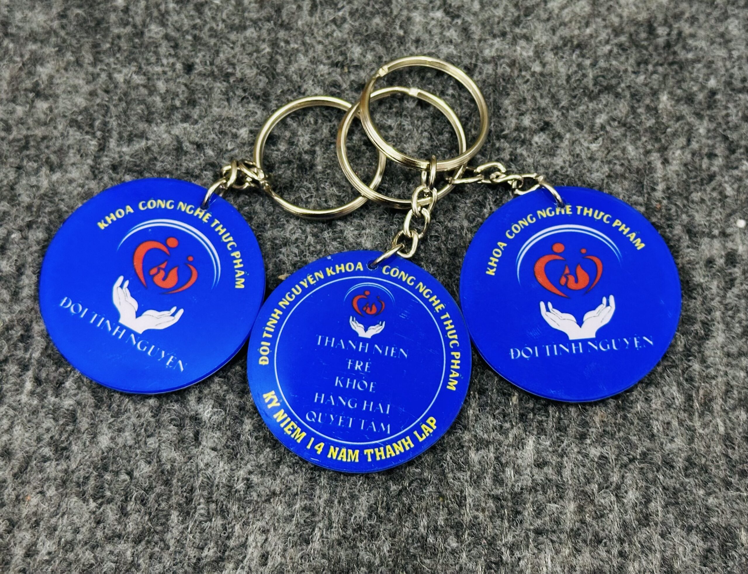 MÓC KHOÁ SẢN XUẤT THEO YÊU CẦU 01 1 z6871745679709 2ef45d302244f3dee0c280beaaaf6e63 scaled