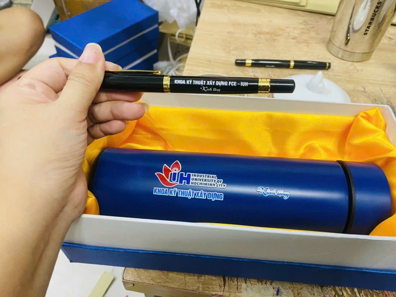 Bình giữ nhiệt chất lượng cao 12 2 z6871782838952 d23912e4475c0bf67cacb985f4993e56