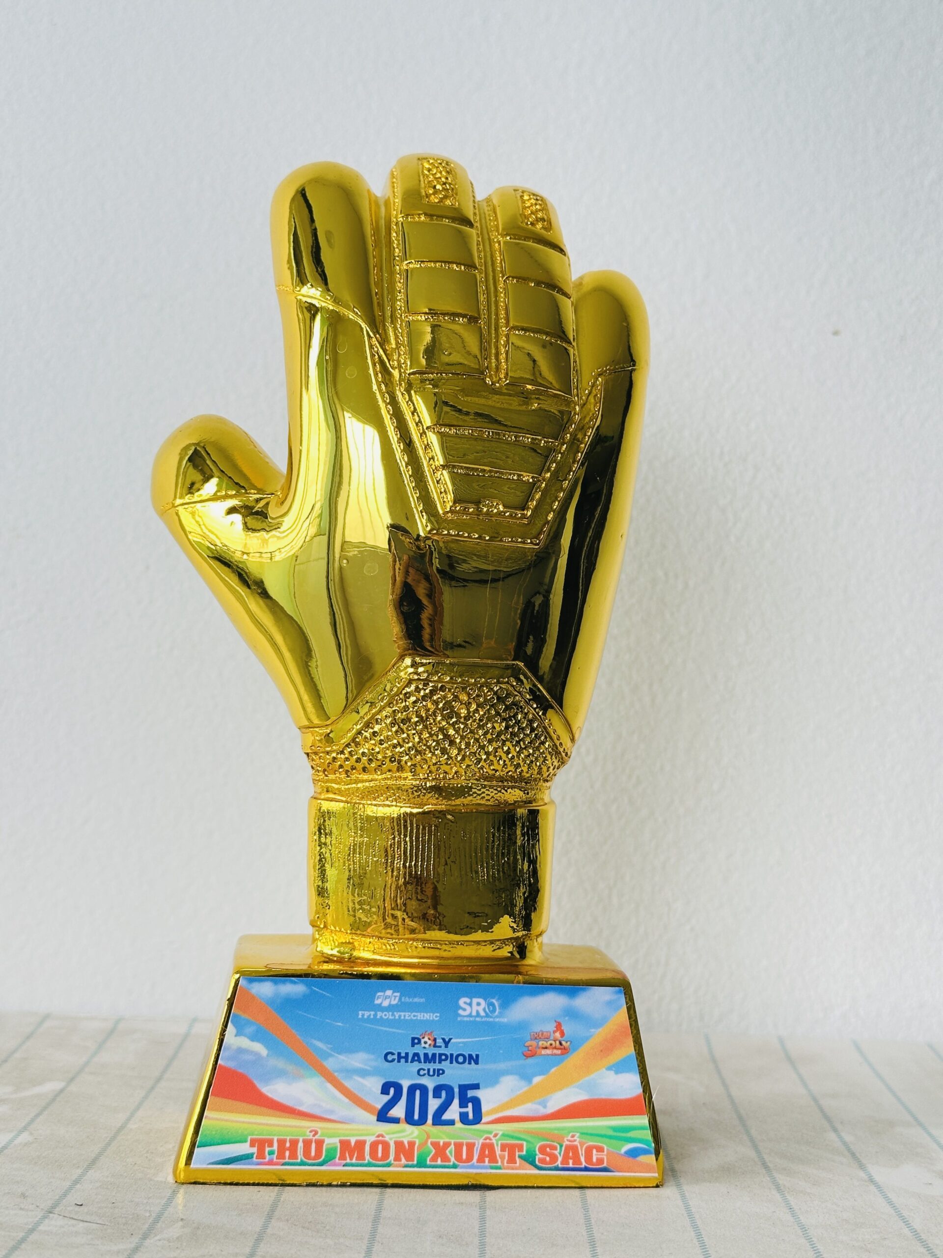 CÚP THỂ THAO 18 2 z6871793681823 ff7cc1f3148f6980e95743c62a4ead4a scaled