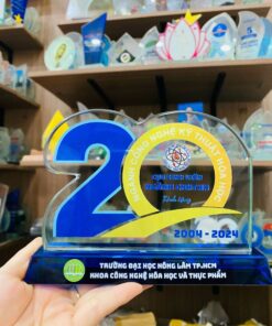 KỶ NIỆM CHƯƠNG CẮT THEO LOGO – THEO MẪU THIẾT KẾ RIÊNG 12 8 z6871824251940 f6bb4b28c8e0de5e0f39693405cc18fa