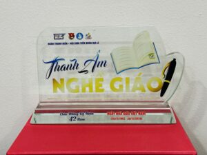 KỶ NIỆM CHƯƠNG CẮT THEO LOGO – THEO MẪU THIẾT KẾ RIÊNG 14 12 z6871824316581 d7471751aed8121e587fa731150a950c
