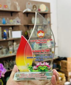 KỶ NIỆM CHƯƠNG CẮT THEO LOGO – THEO MẪU THIẾT KẾ RIÊNG 14 9 z6871824320415 0271b332fe2ed20d6e99e644a9b5d8aa