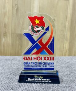 KỶ NIỆM CHƯƠNG CẮT THEO LOGO – THEO MẪU THIẾT KẾ RIÊNG 15 8 z6871824342548 e9051b7a33a6d929a3ad6137a65db05a
