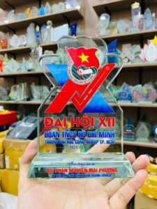 KỶ NIỆM CHƯƠNG CẮT THEO LOGO – THEO MẪU THIẾT KẾ RIÊNG 02 12 z6871824372797 92342dd6093de6d4584e873ea8bcfe01