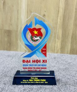 KỶ NIỆM CHƯƠNG CẮT THEO LOGO – THEO MẪU THIẾT KẾ RIÊNG 02 10 z6871824413034 d3316be0f4d8182585c6431dab413f05