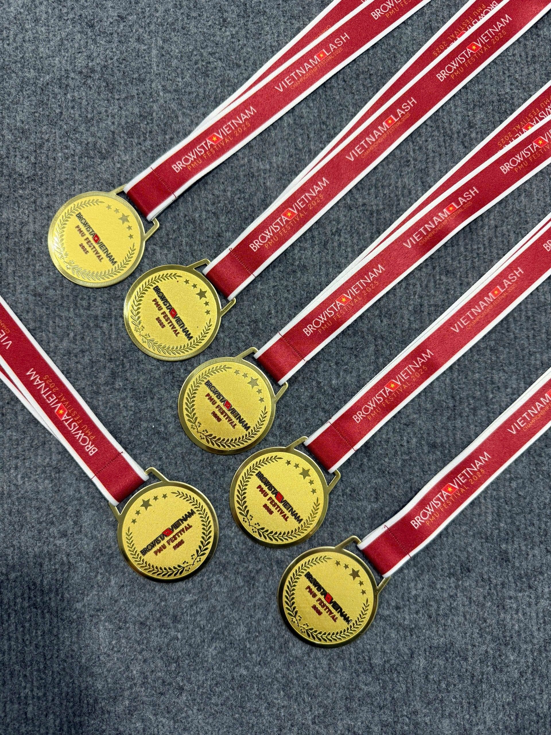 HUY CHƯƠNG ĂN MÒN 06 5 z6871939710016 597271694fa781a50a2d4c1b411e2b25