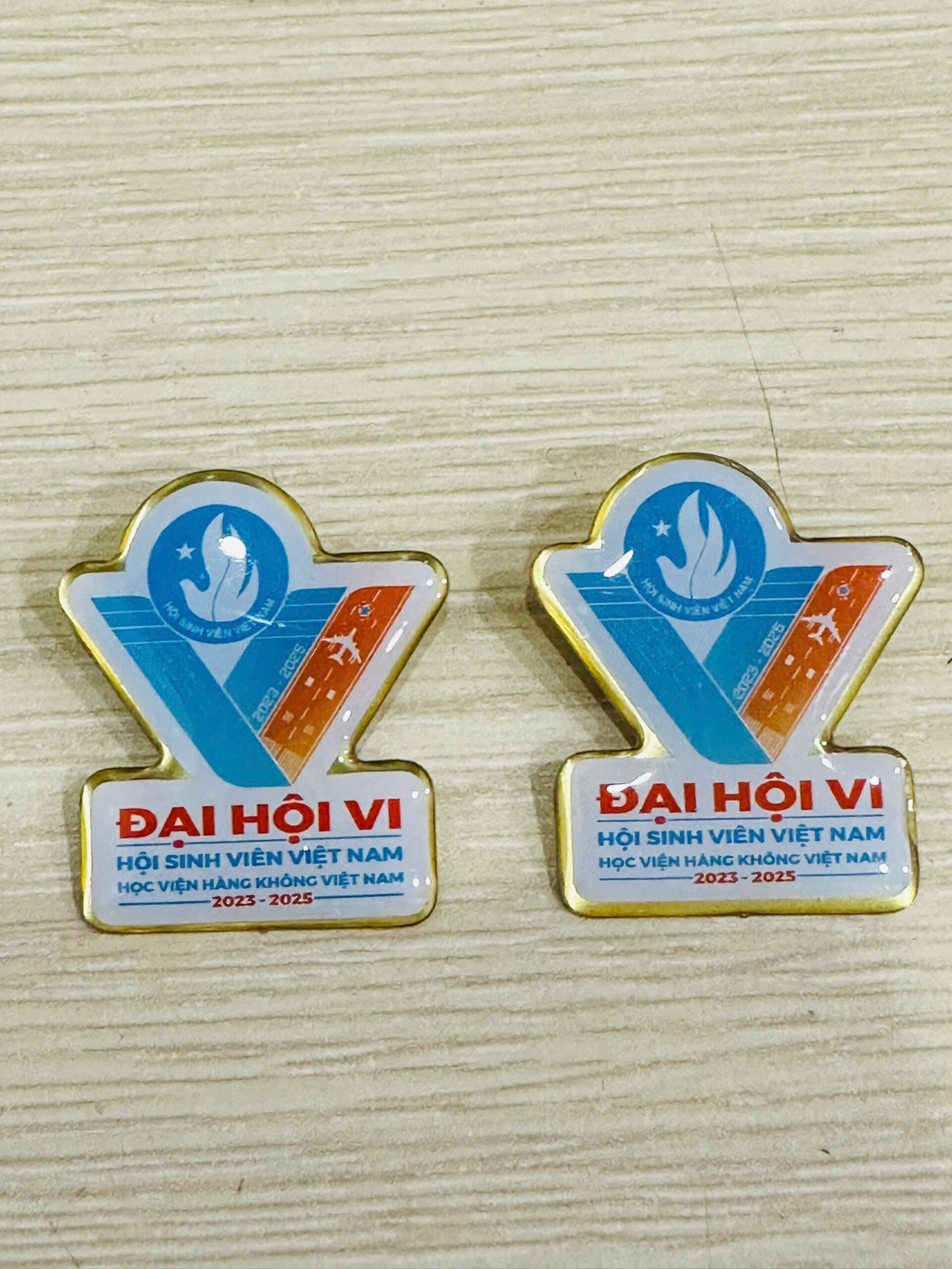 HUY HIỆU SẢN XUẤT THEO YÊU CẦU 07 2 z6943525924531 0f65031baf93972400b9e313147a1b03 scaled